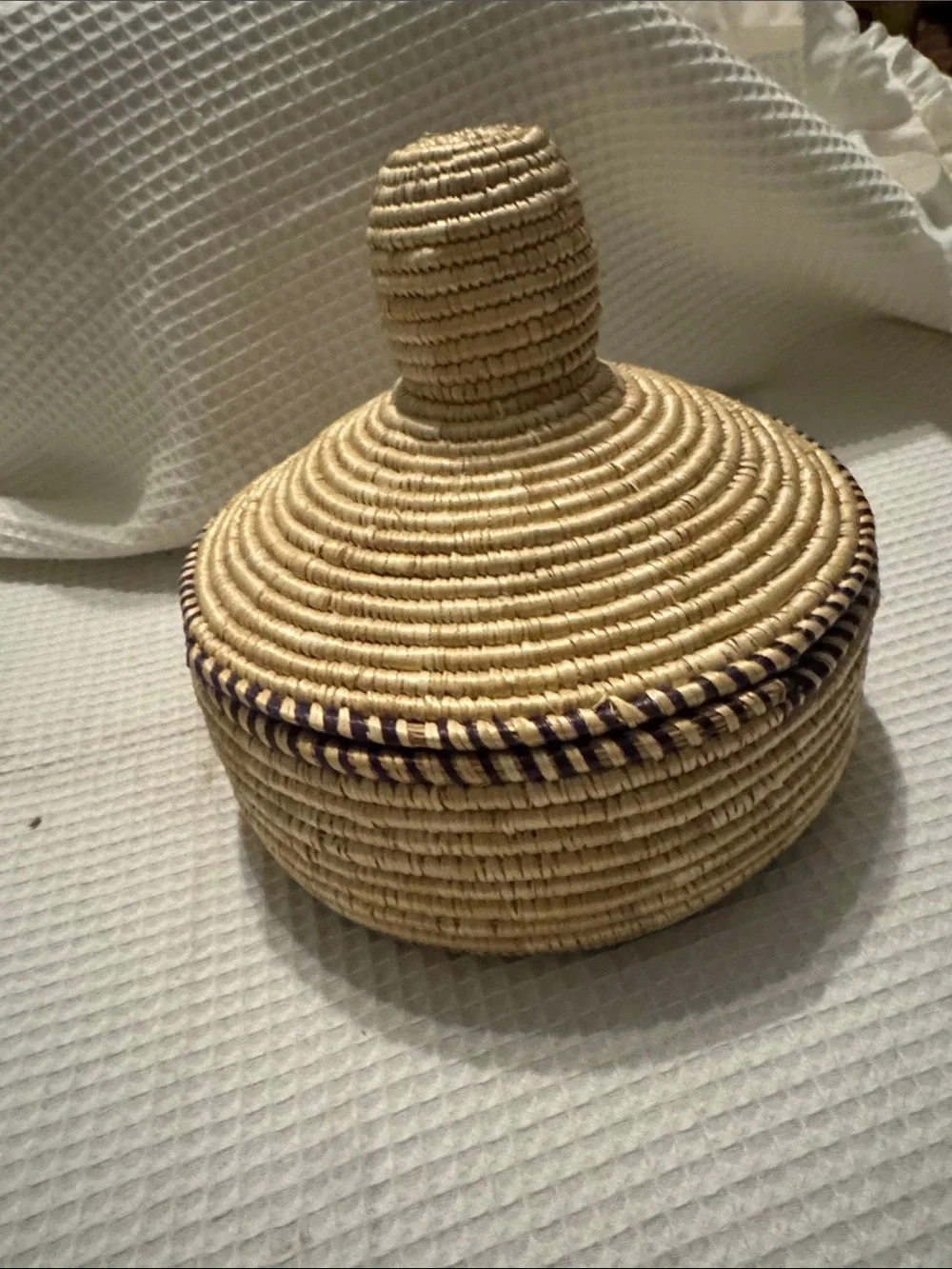 Vintage Boho Lidded Basket SweetGrass. EUC